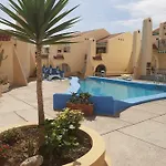 Comfortable Next To The Pools * Адехе