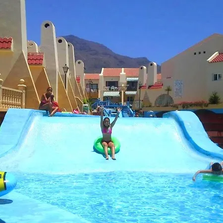 Apartamento Comfortable Next To The Pools