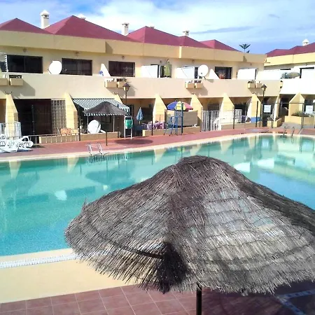 Comfortable Next To The Pools אדחה