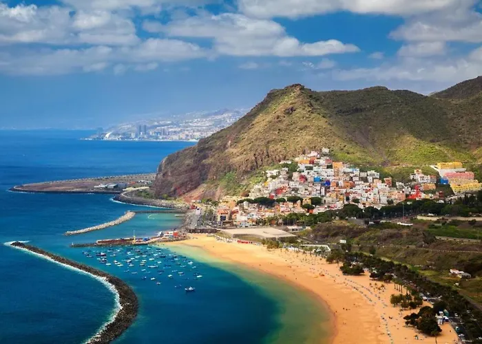 Comfortable Next To The Pools Apartment